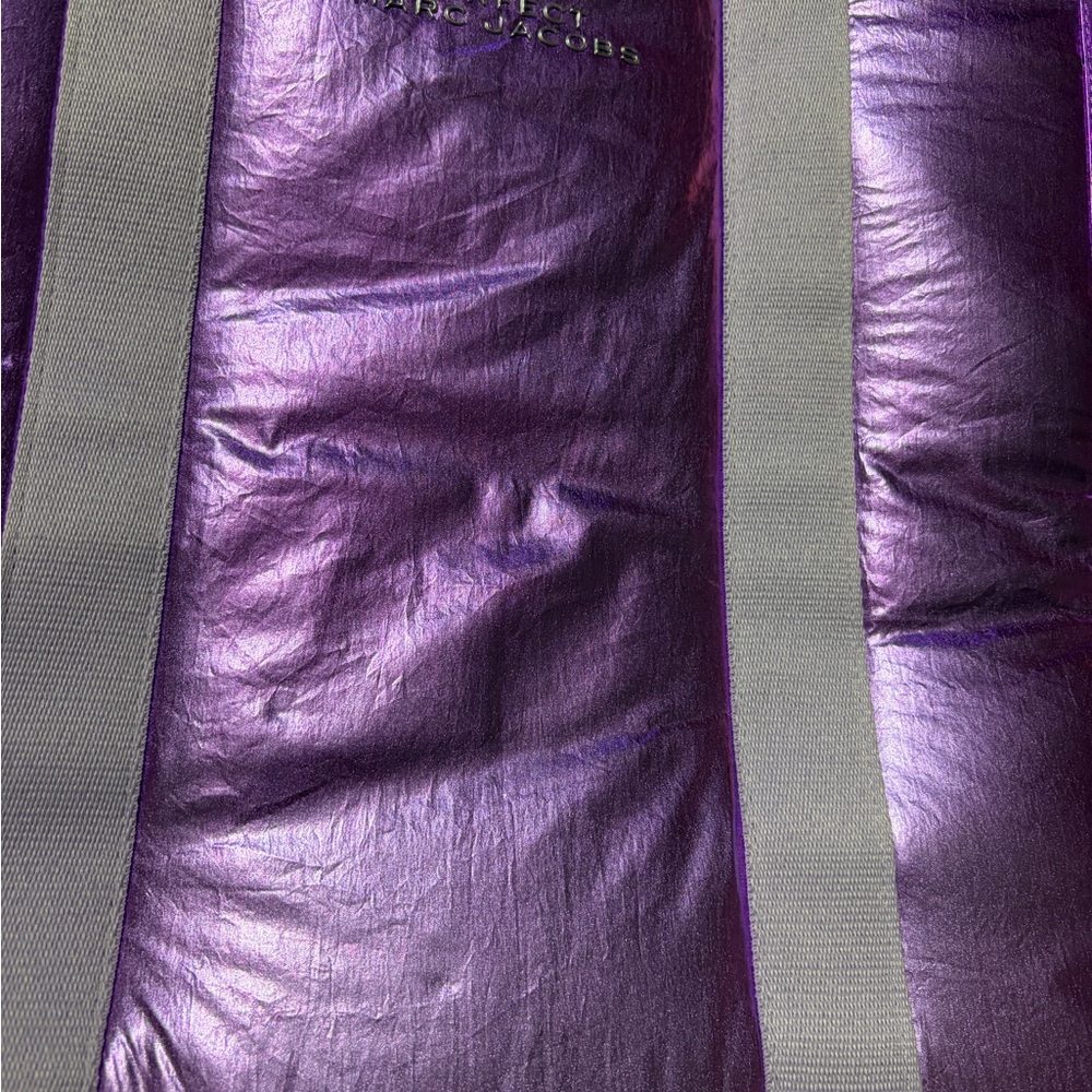 Marc Jacobs Shiny Purple Tote Bag - Picture 13 of 15